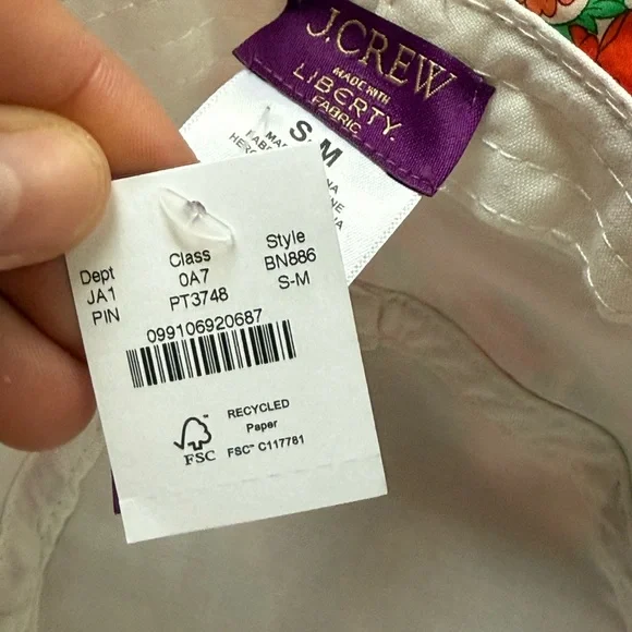 NWT J. Crew Liberty Floral Bucket Hat - Multicolor - Picture 6 of 7